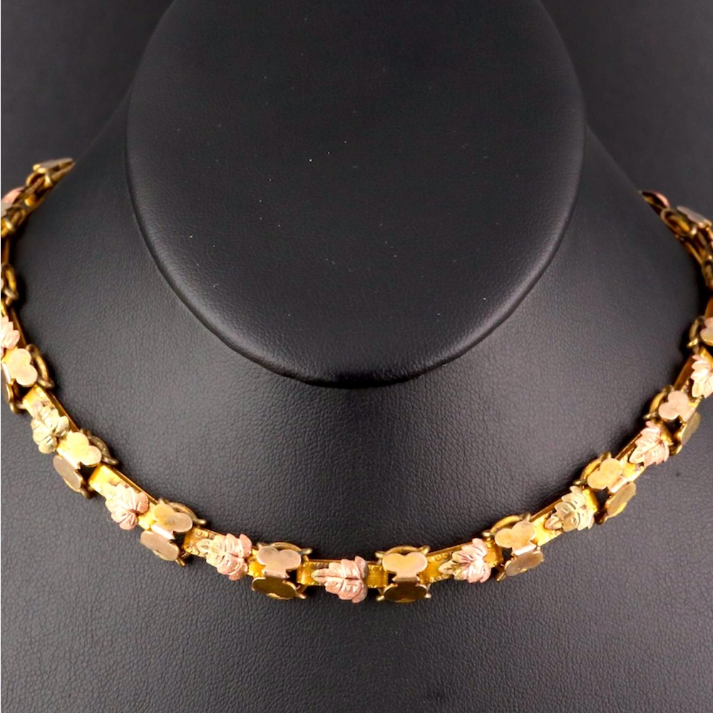 Vintage Engraved Leaf Necklace